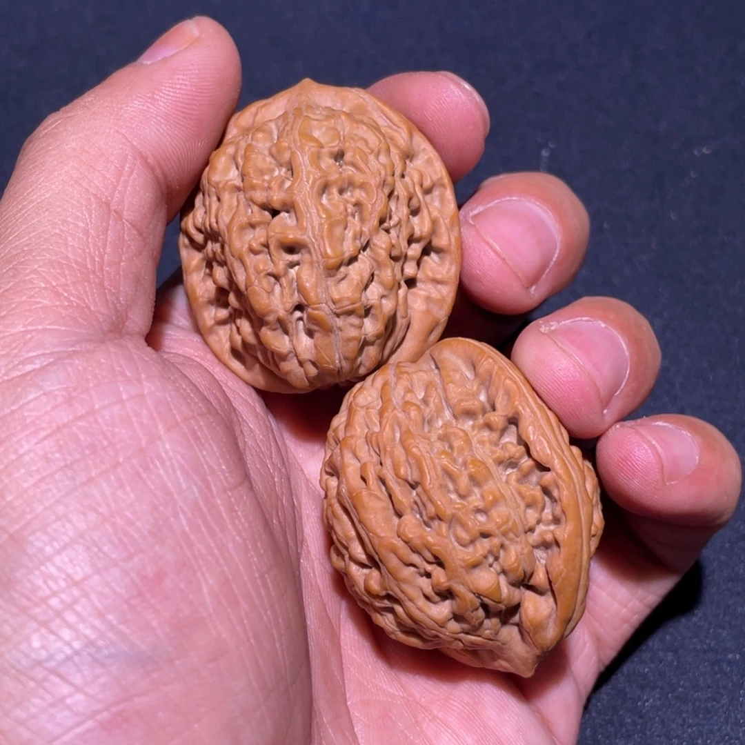 1***8吊坠文玩核桃一代莲花虎头