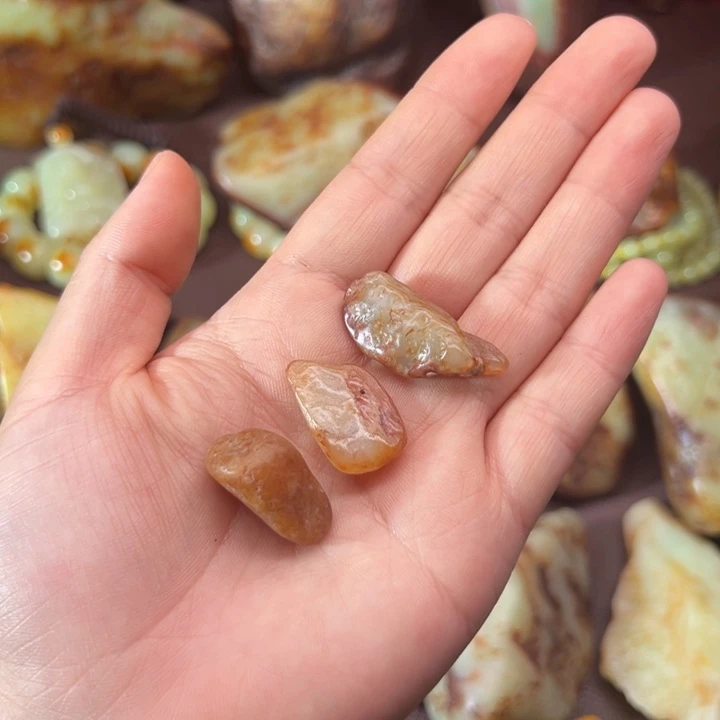 和田玉（糖玉）未镶嵌挂件用****3