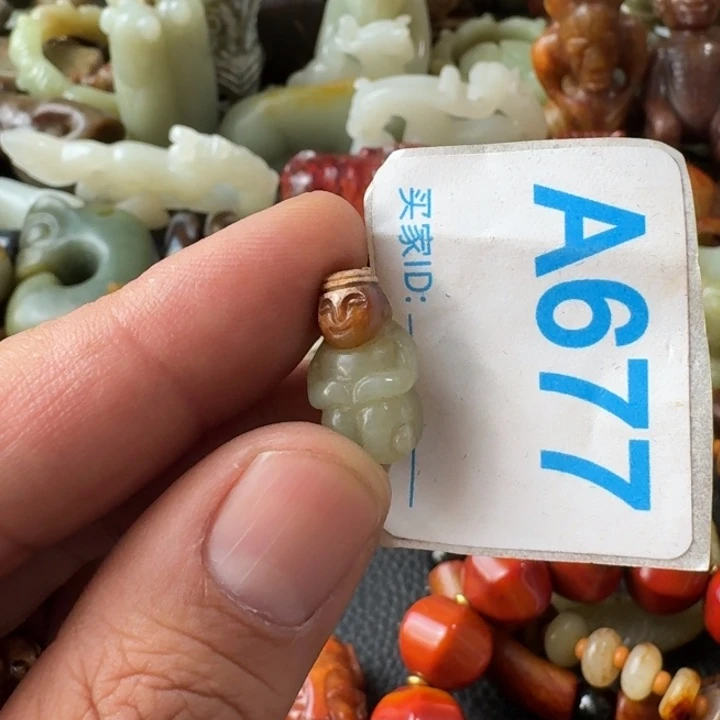 和田玉未镶嵌颈饰王*琪