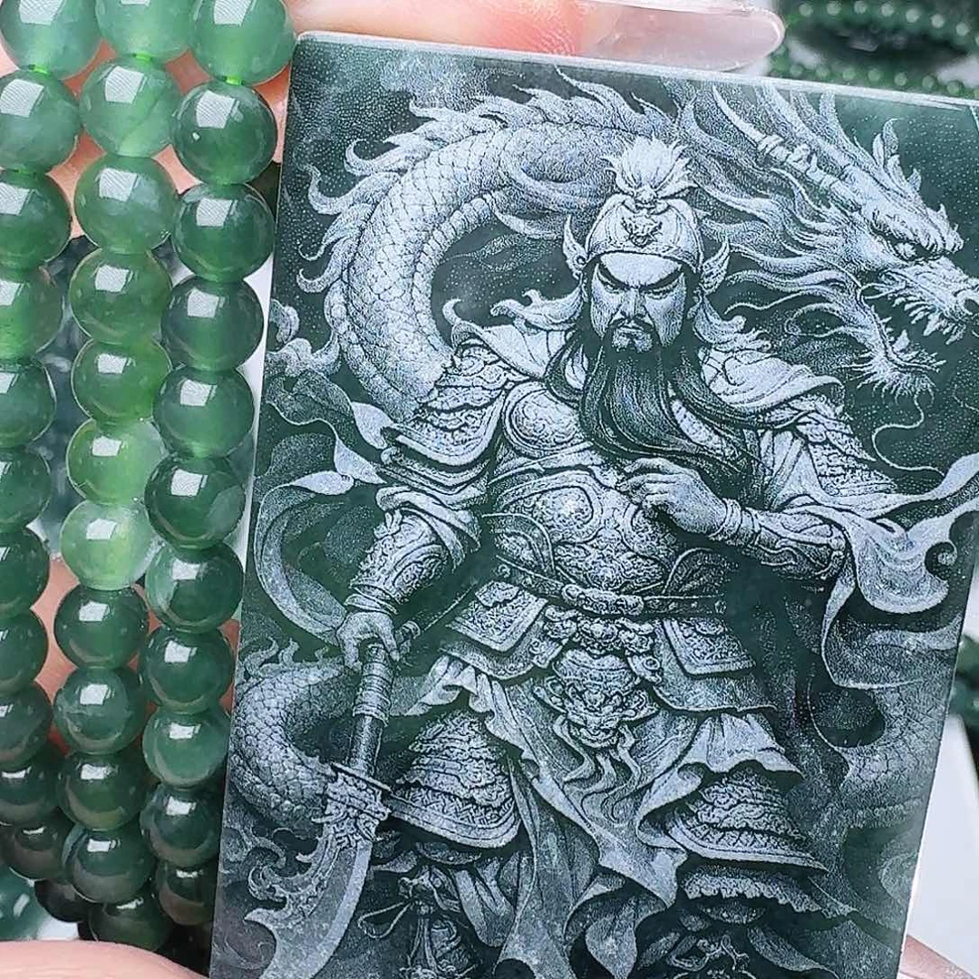 翡翠未镶嵌颈饰111