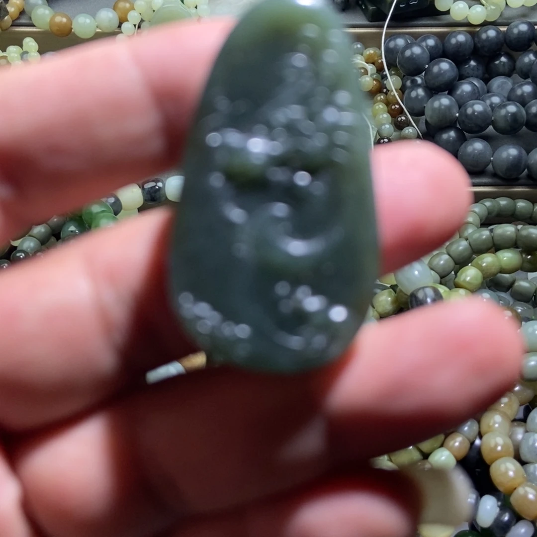 项链未镶嵌和田玉（糖玉）