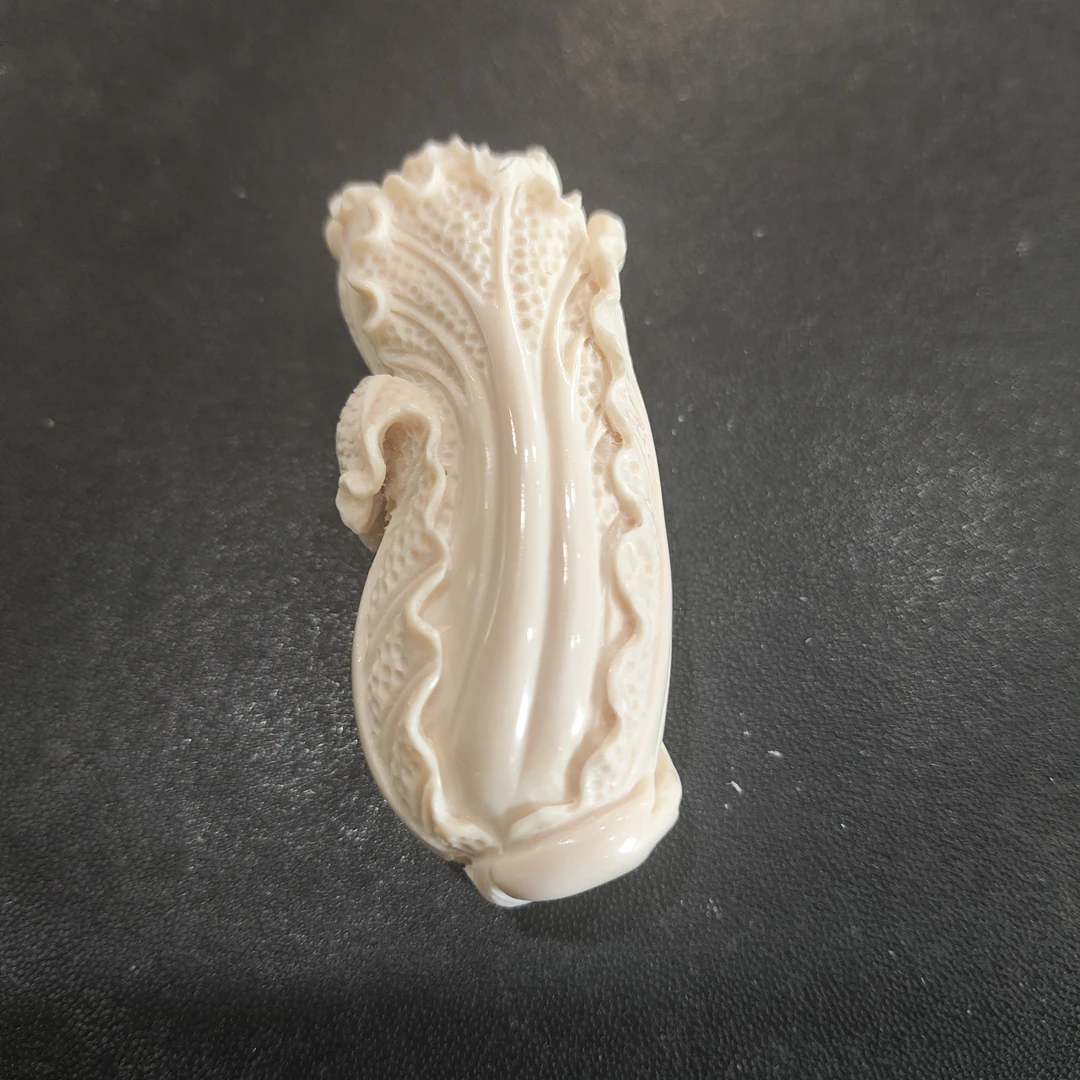 猛犸约28.5克雕刻件ZL1167