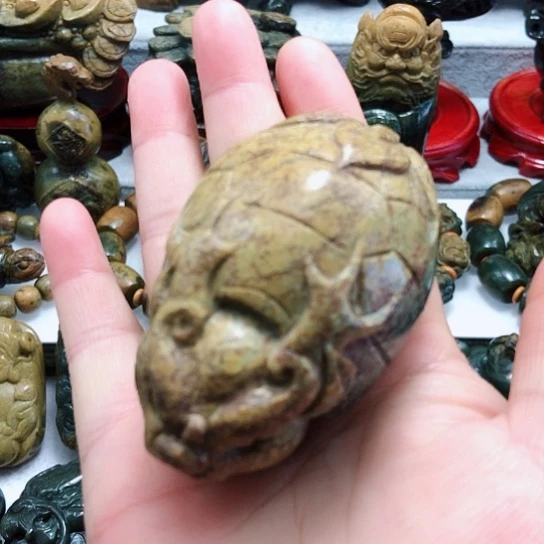 岫岩河磨玉（透闪石质玉）把件未镶嵌