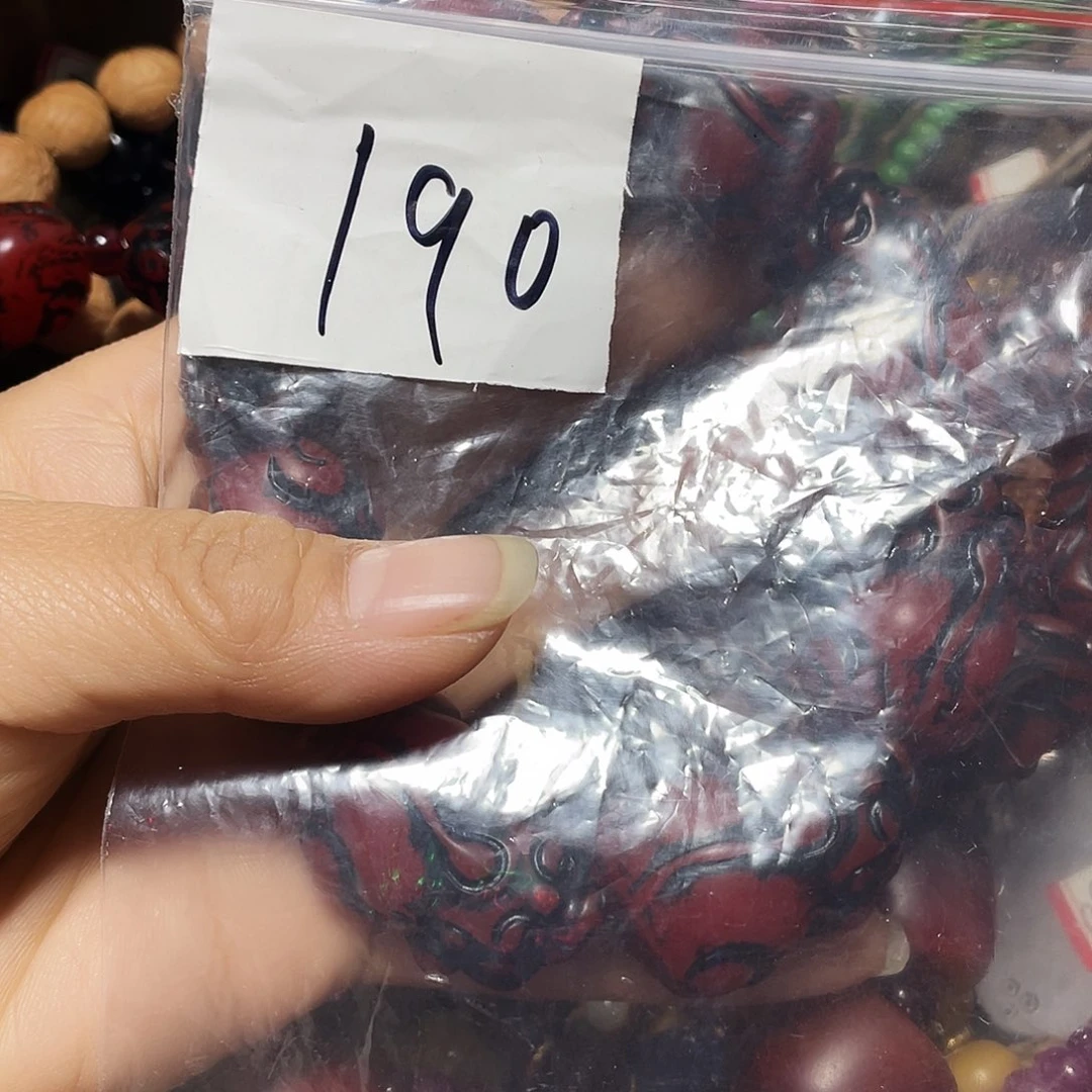 夜***子琉璃/树脂/塑料类优惠多多