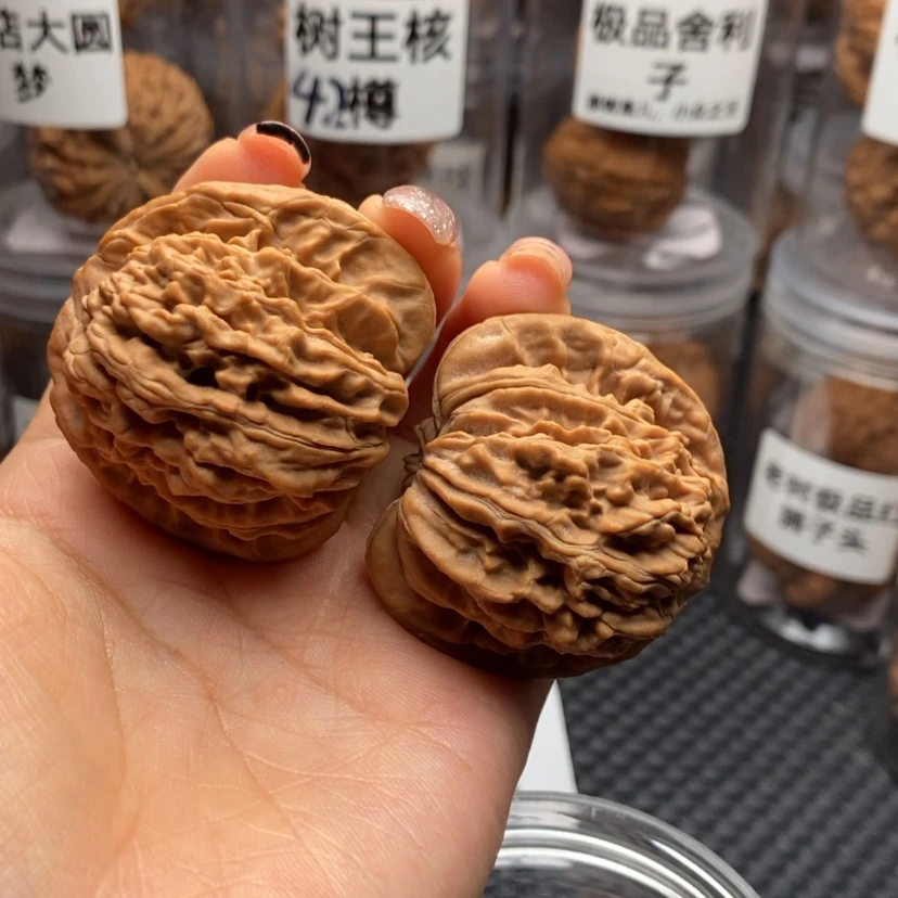 【闪购商品】文玩核桃吊坠?*?汉高楼43