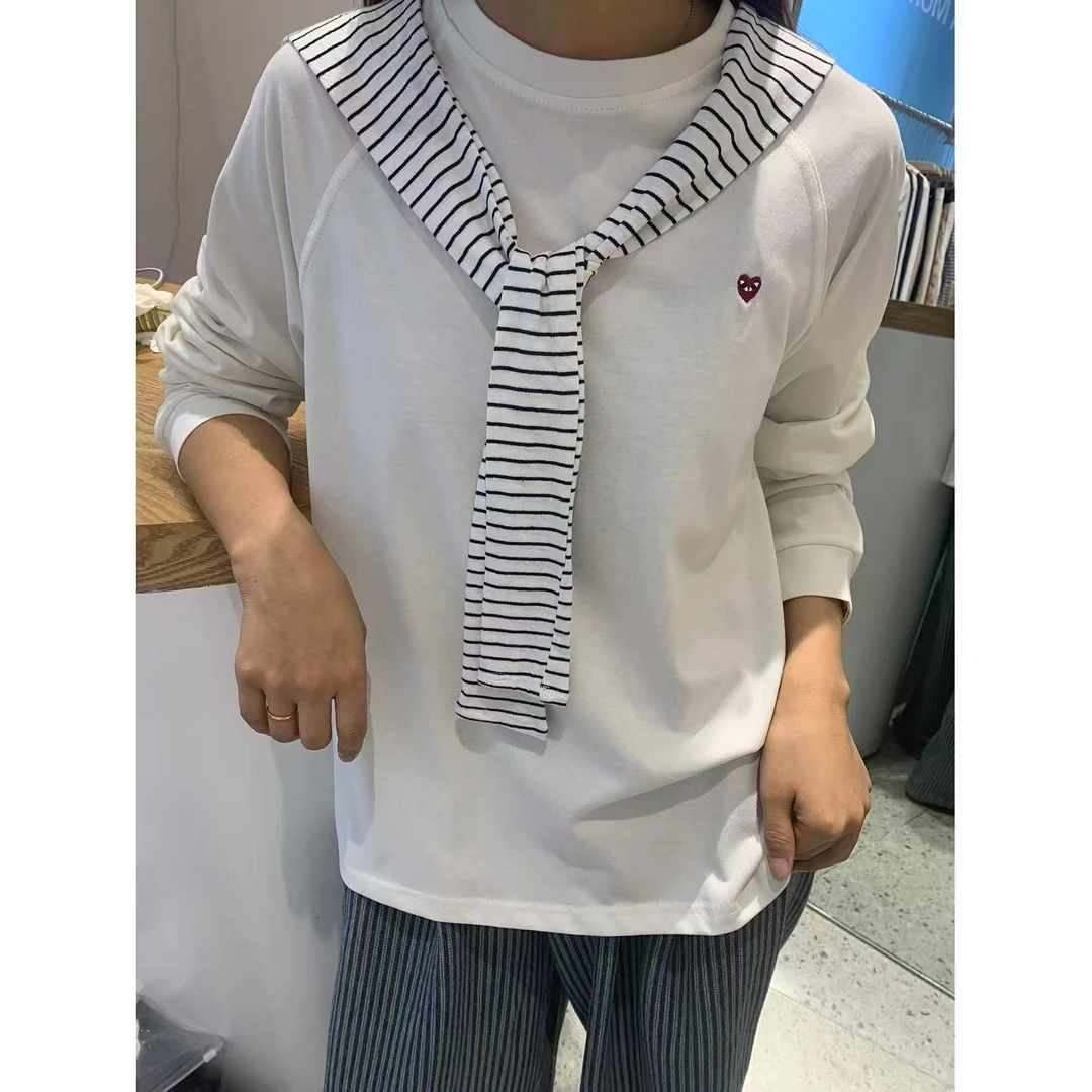 S8072小版圆领爱心长袖T恤（米白白色都差不多）