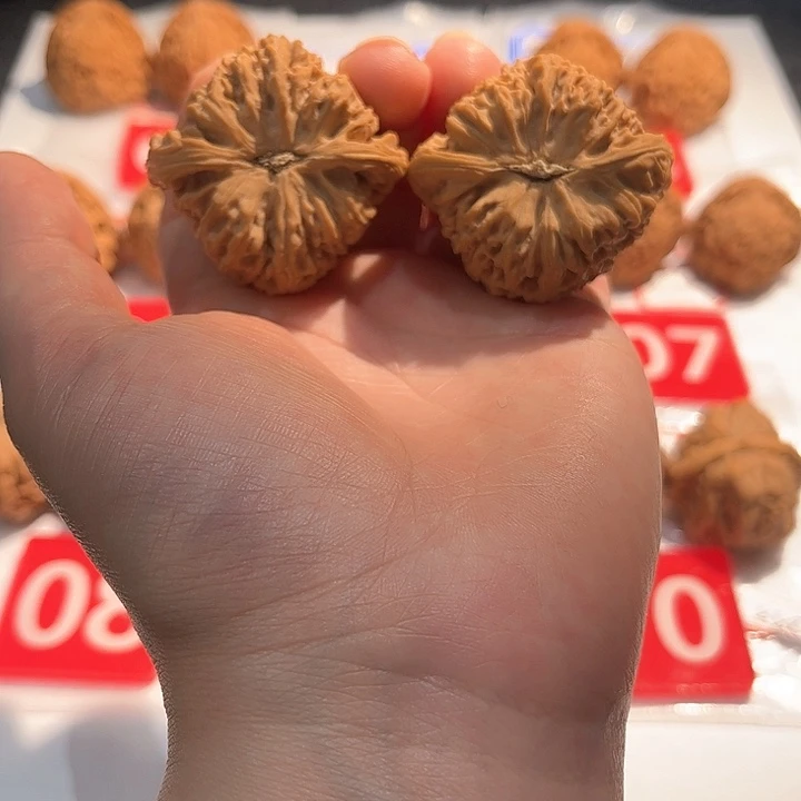 文玩核桃吊坠清*野核桃