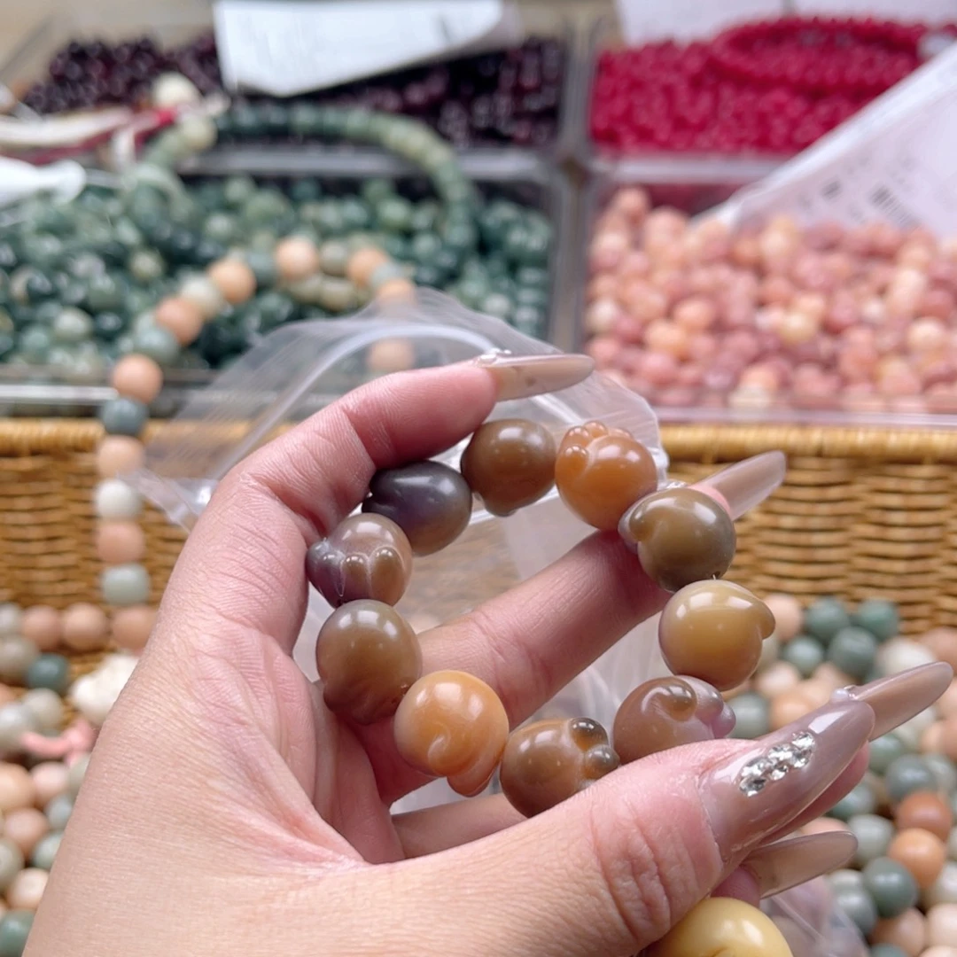 白玉菩提吊坠z16mm 锅底福利不售后。两人分