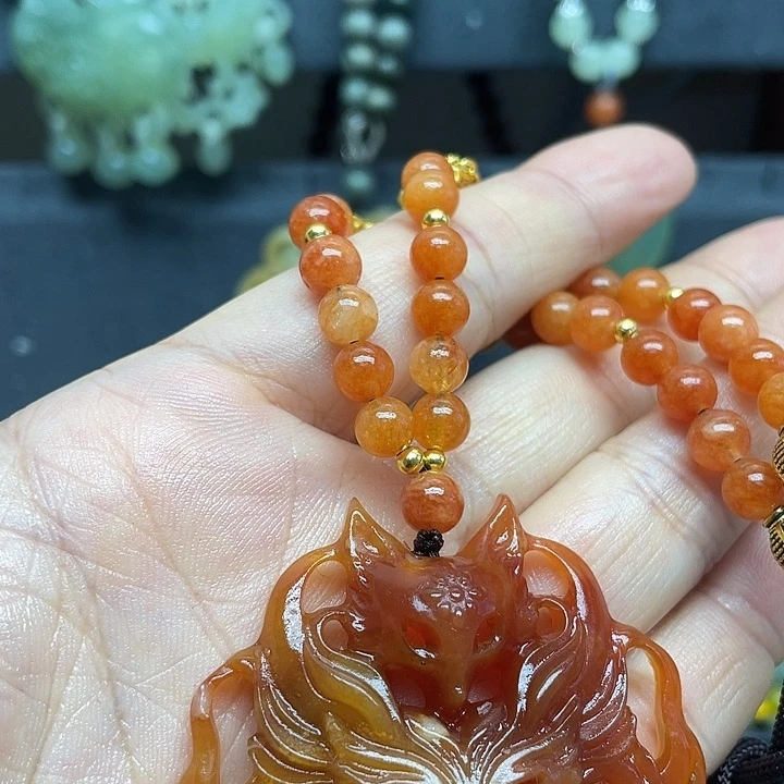 未镶嵌蛇纹石玉颈饰