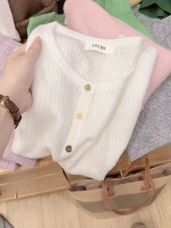七言家巨好看！ins穿搭#香草白彩扣开衫短袖
