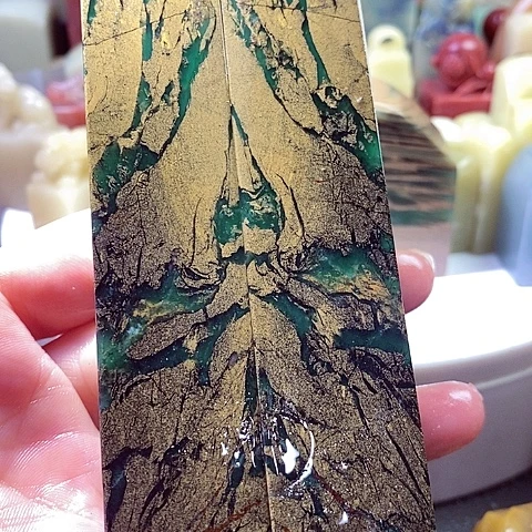 四川石L****r四川绿四川绿