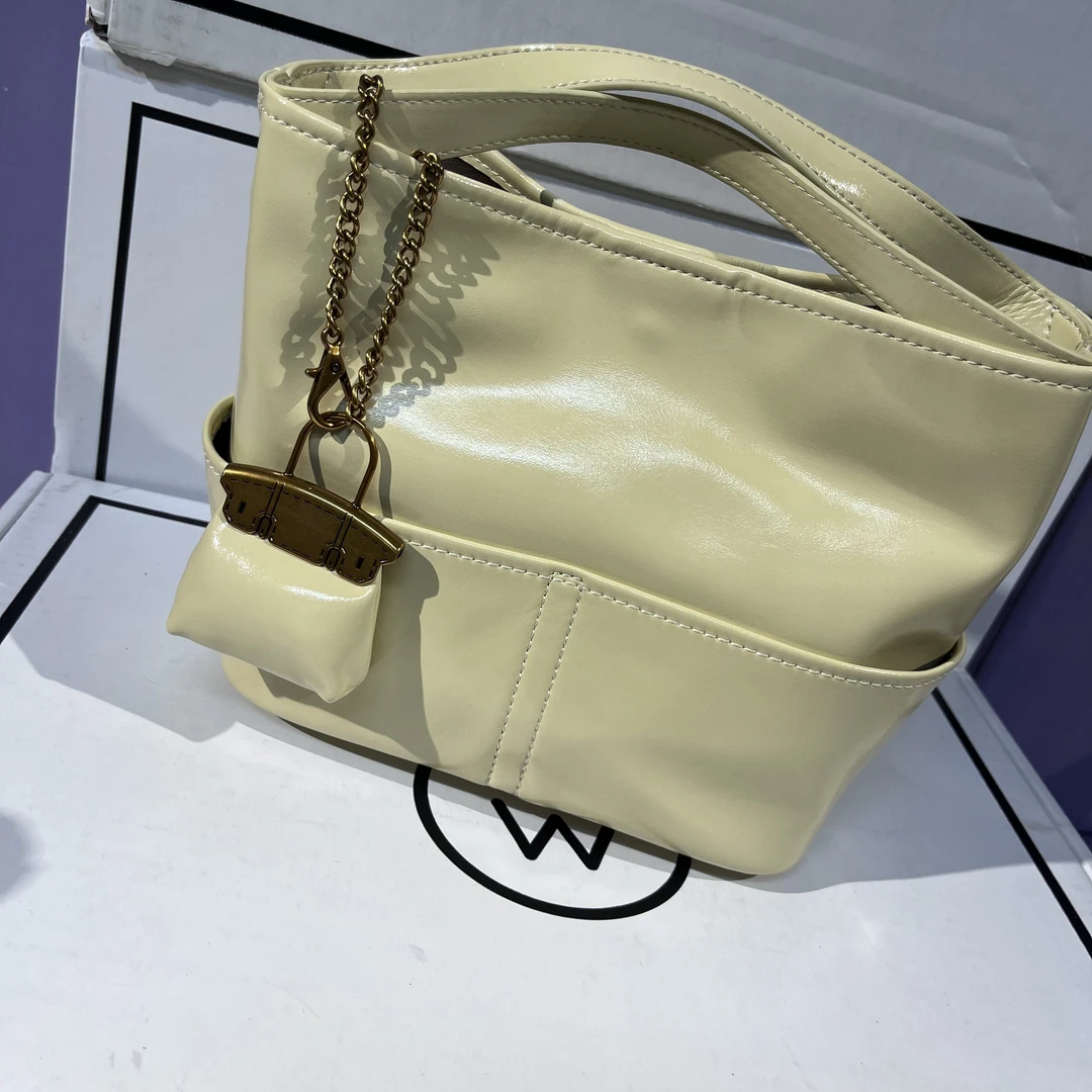 新款时尚百搭女士小众单肩斜挎包878黄色