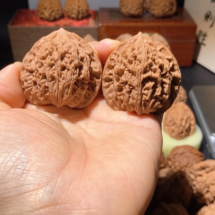 文玩核桃吊坠蟠龙纹44