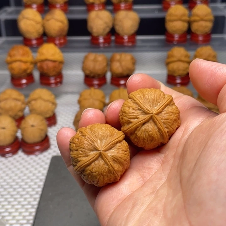 文玩核桃把件58门墩四棱