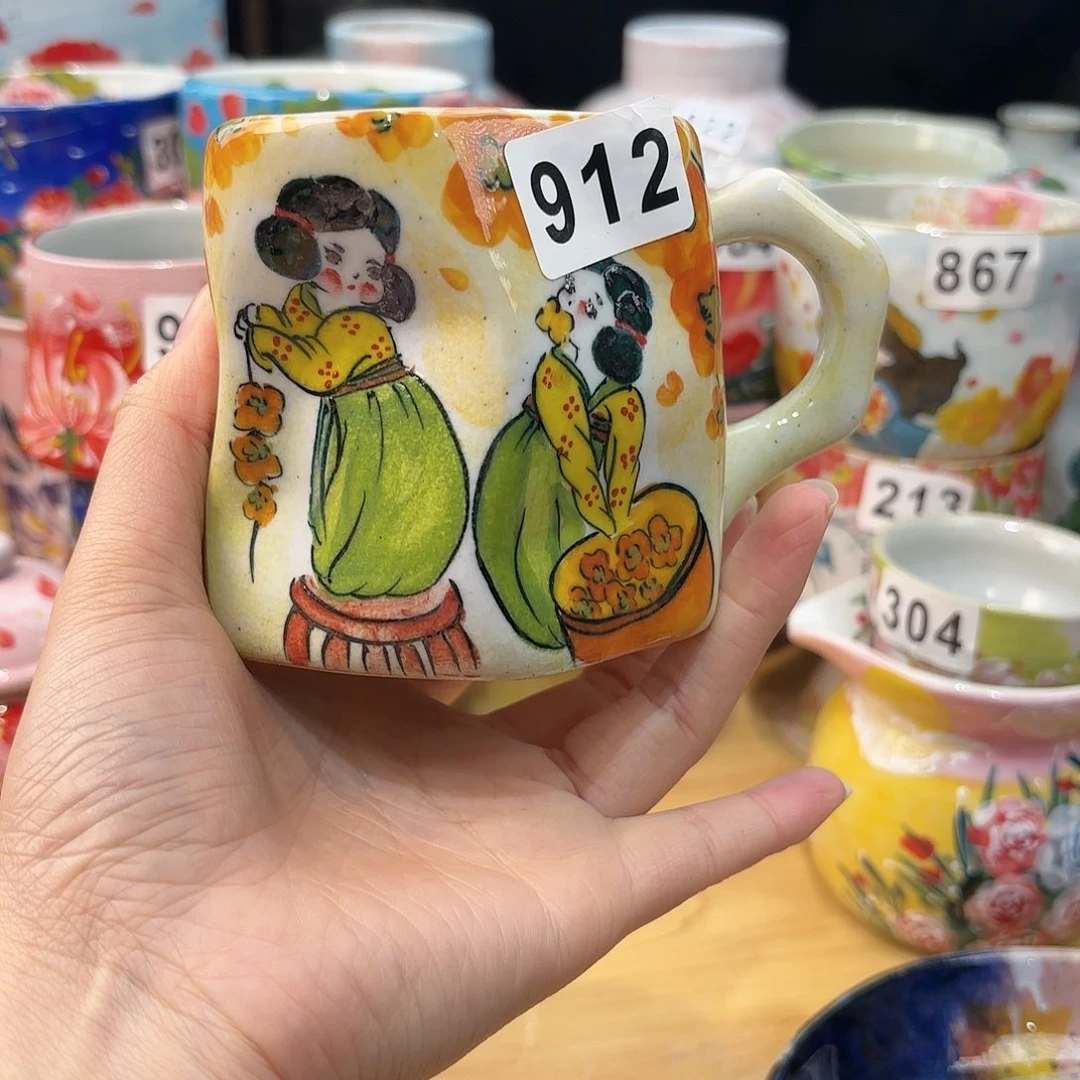 瓷片兔兔彼此的小窝