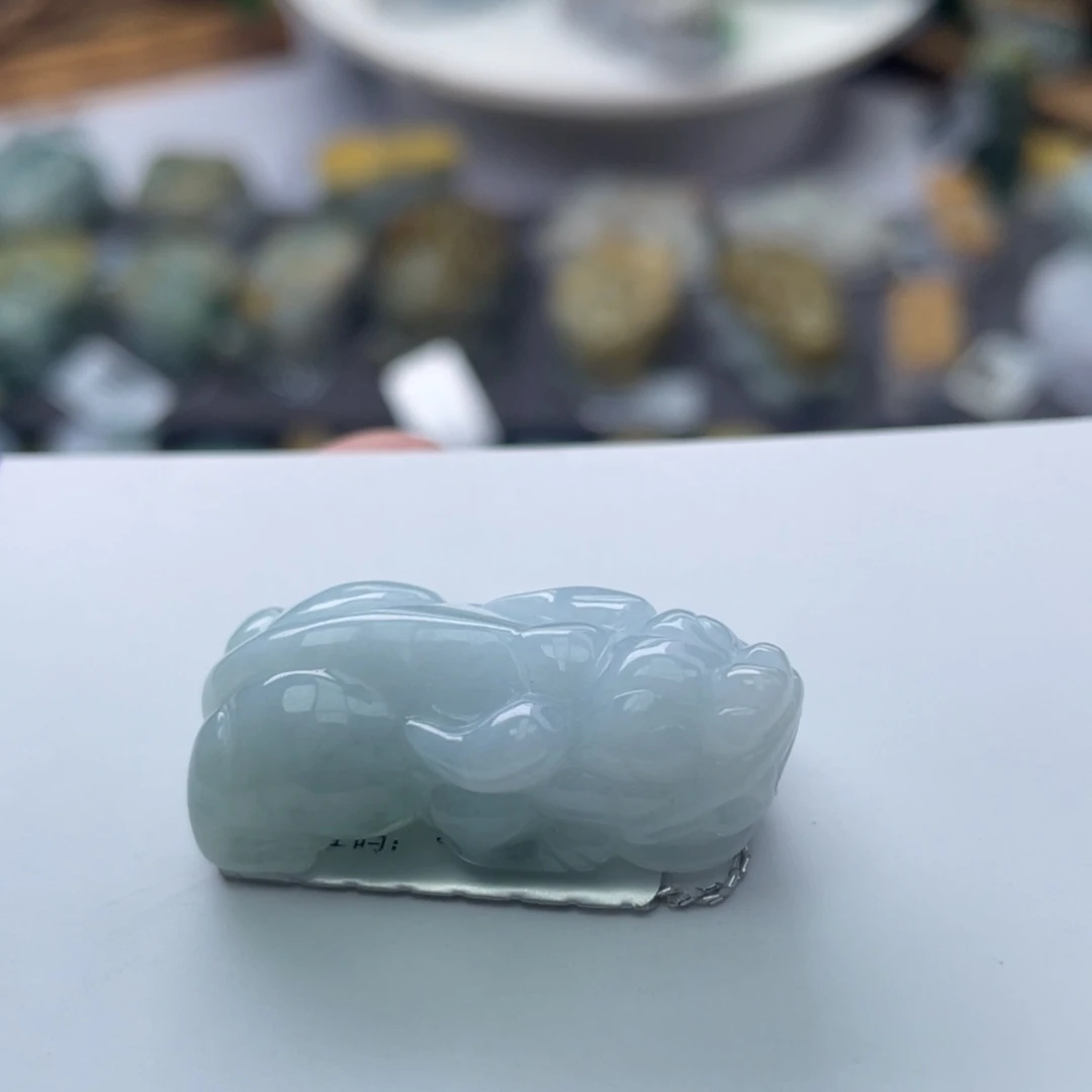 翡翠颈饰未镶嵌貔貅