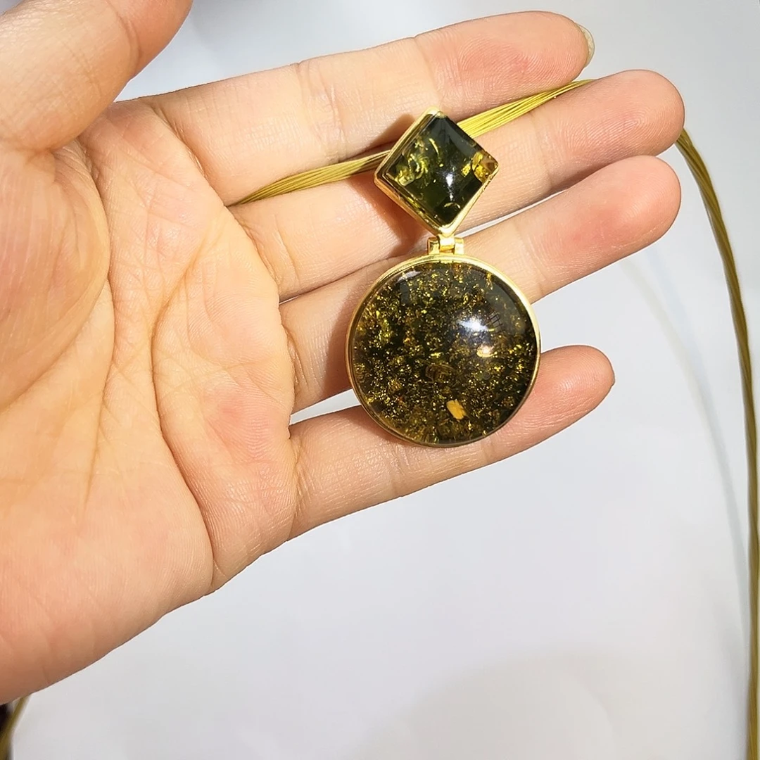 琥珀颈饰未镶嵌吊坠