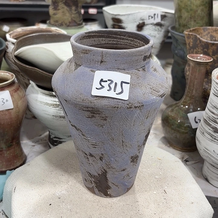 摆件高22，口8，无孔5315