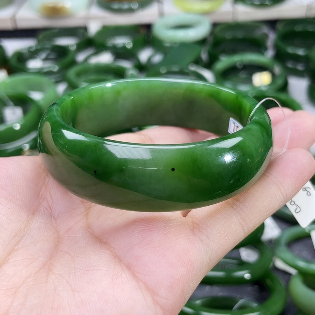 和田玉（碧玉）手镯未镶嵌