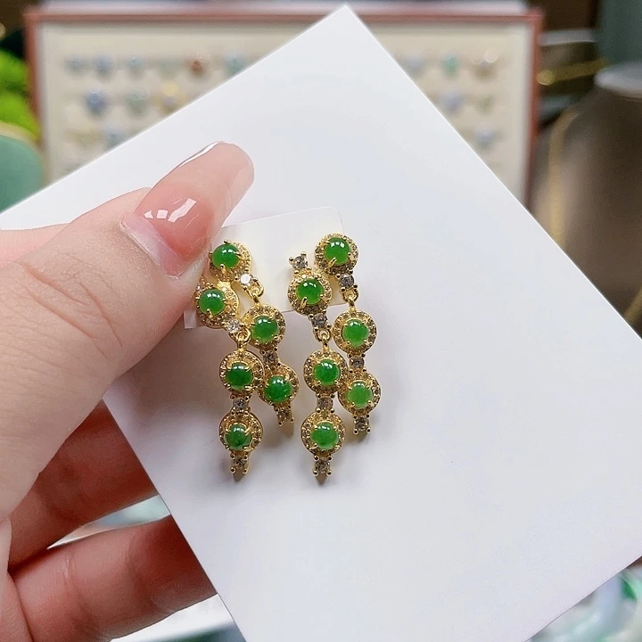 翡翠手镯未镶嵌天然翡翠