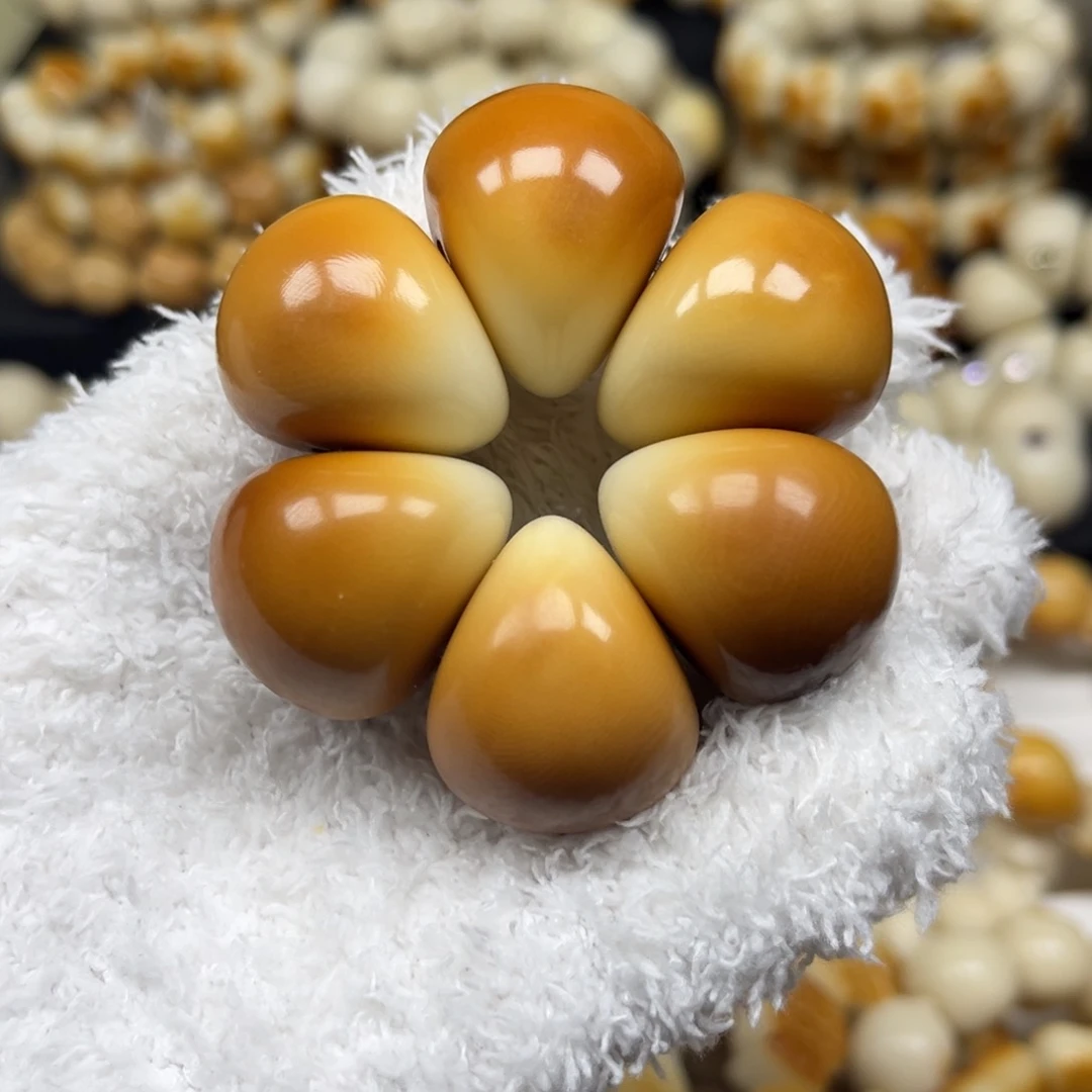 菩提根/象牙果吊坠“5.13.1微瑕花瓣卡27