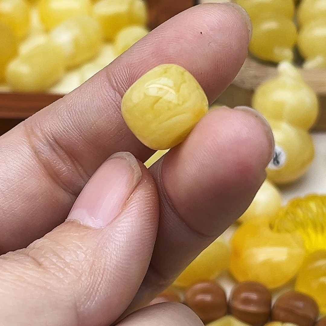 0***.蜜蜡未镶嵌裸石天然