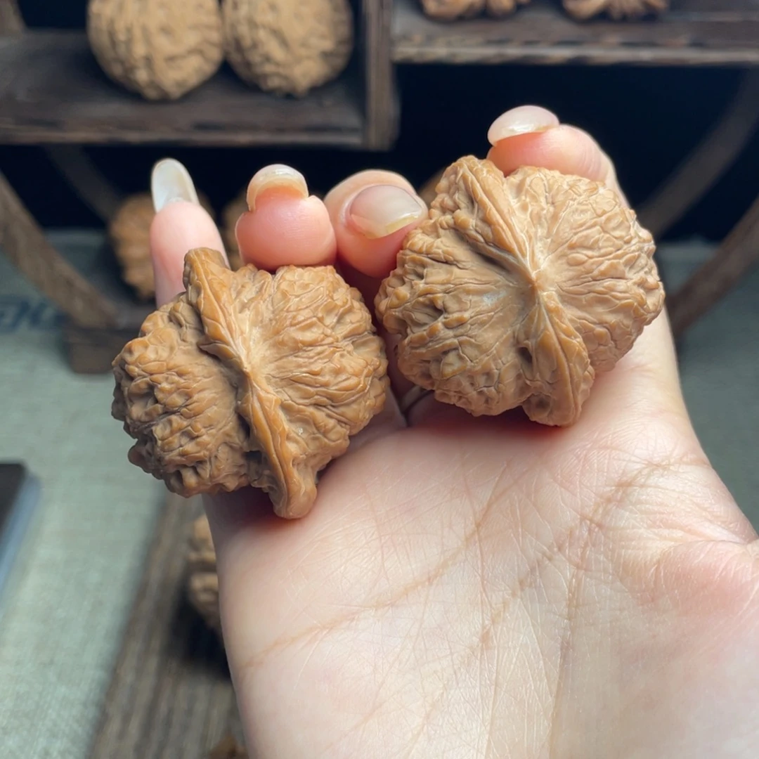 A***g吊坠文玩核桃血麒麟40