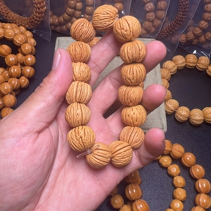 猴头核桃手串大逃