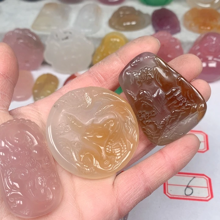 玛瑙/玉髓颈饰未镶嵌好***歌