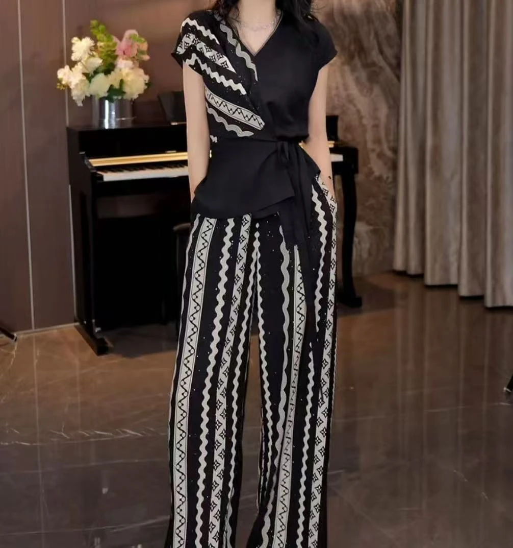 【650-699】【默认微瑕】新款夏季女装显瘦气质时尚设计感连衣裙