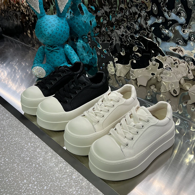 《杰克家》2025春款欧货真皮厚底板鞋女低帮增高小个子松糕小白鞋72