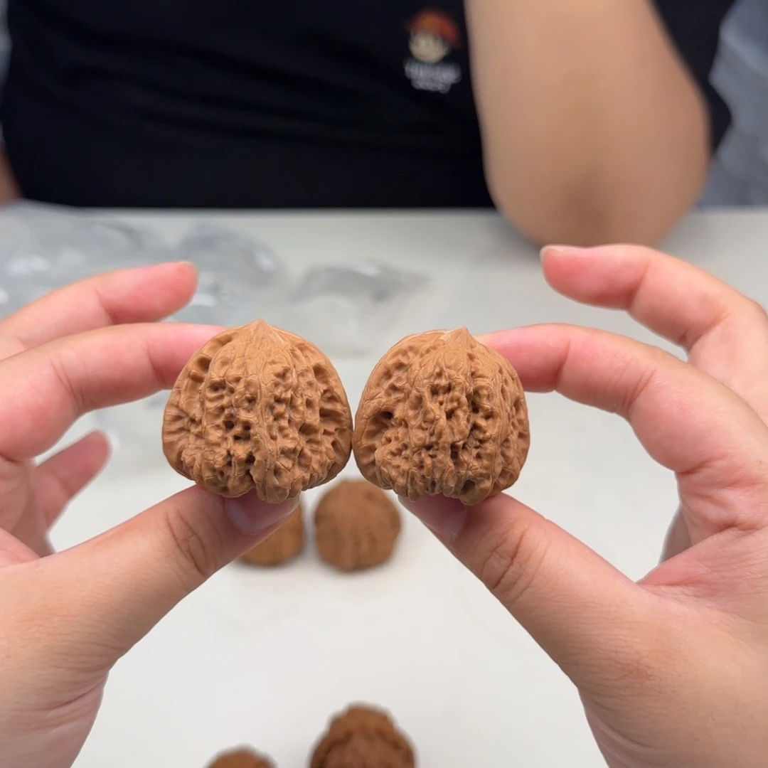 文玩核桃把件40凹底