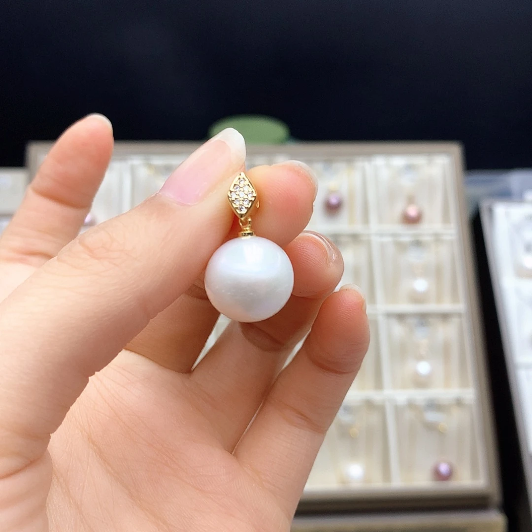 淡水珍珠合金颈饰