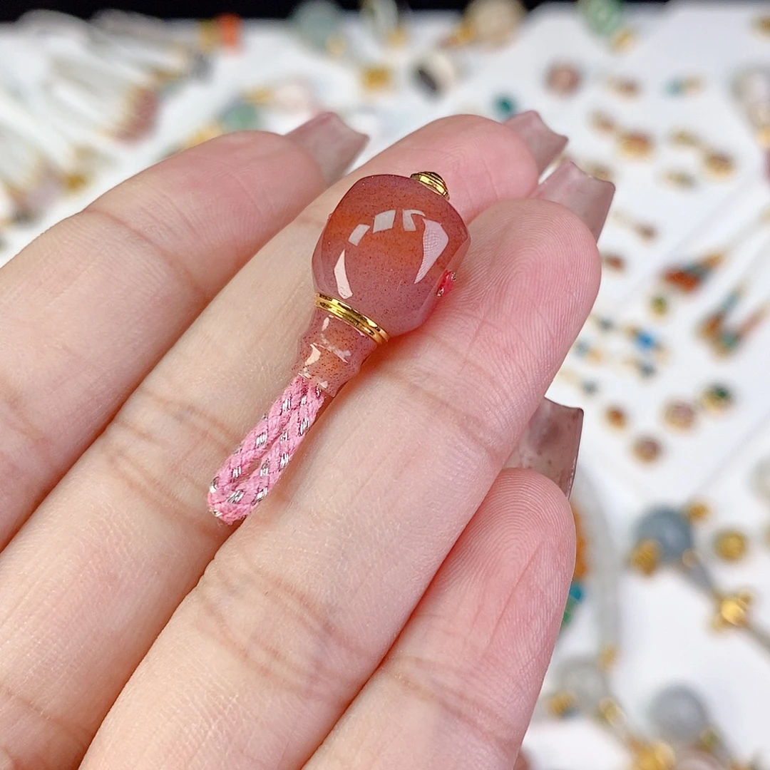 玛瑙/玉髓18K金镶嵌颈饰10.3x10.8