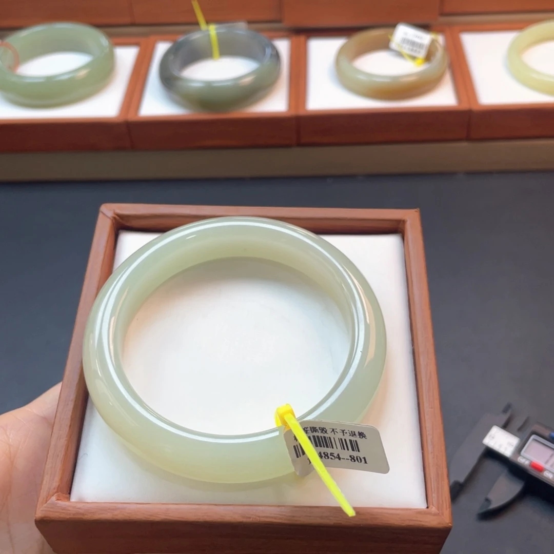 【闪购商品】未镶嵌手镯和田玉链接71。62.8