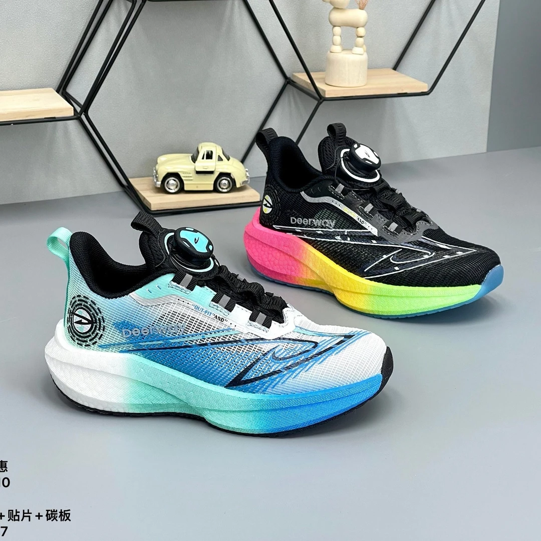 德尔惠【白噪音】36010新款单网真爆专业跑步运动鞋（38-42绑带）D1