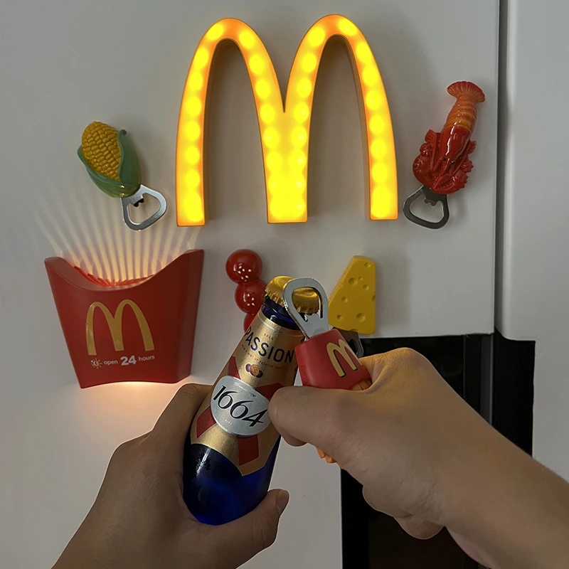 可爱卡通麦门磁吸创意冰箱贴家居夜灯开瓶器情侣礼物冰箱门洞洞板