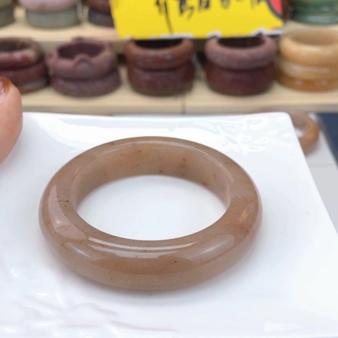 【闪购商品】石英质玉手镯未镶嵌