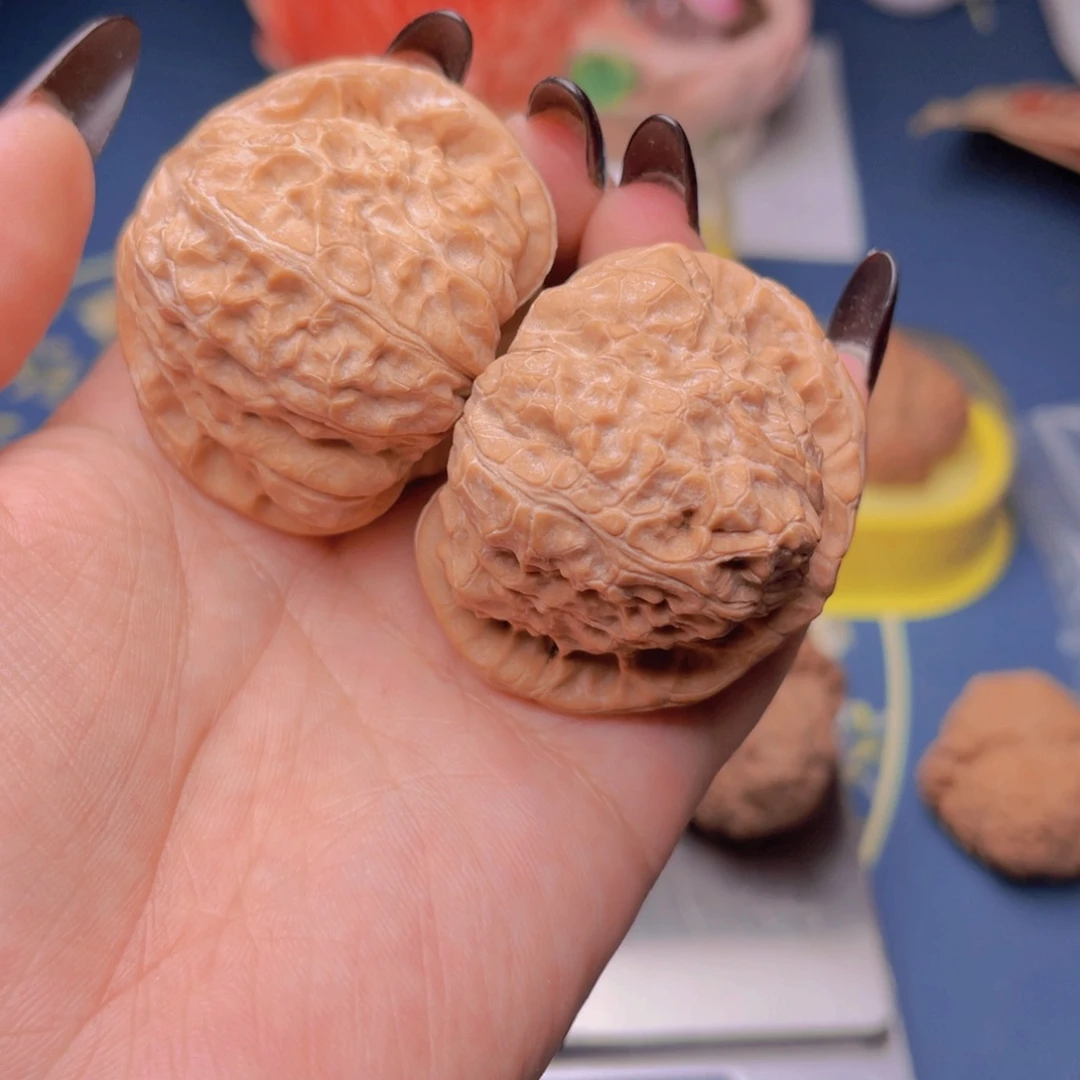 文玩核桃把件含****颠南瓜墩48