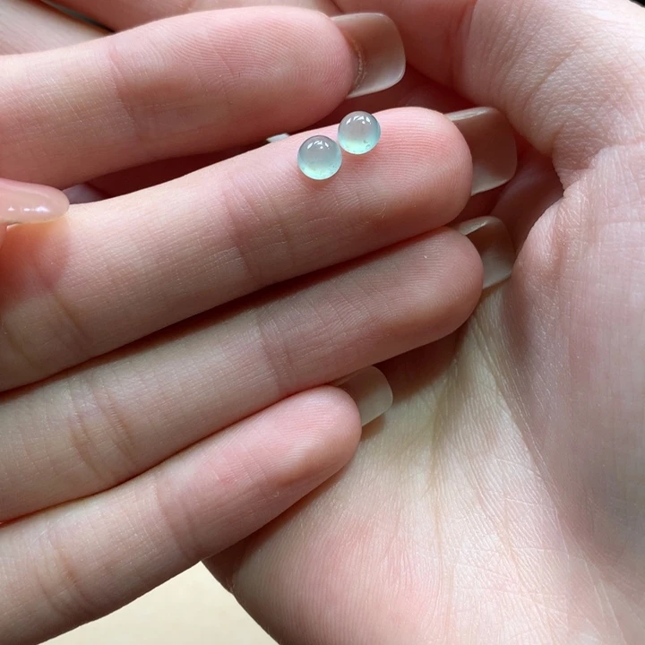 翡翠未镶嵌颈饰蛋面