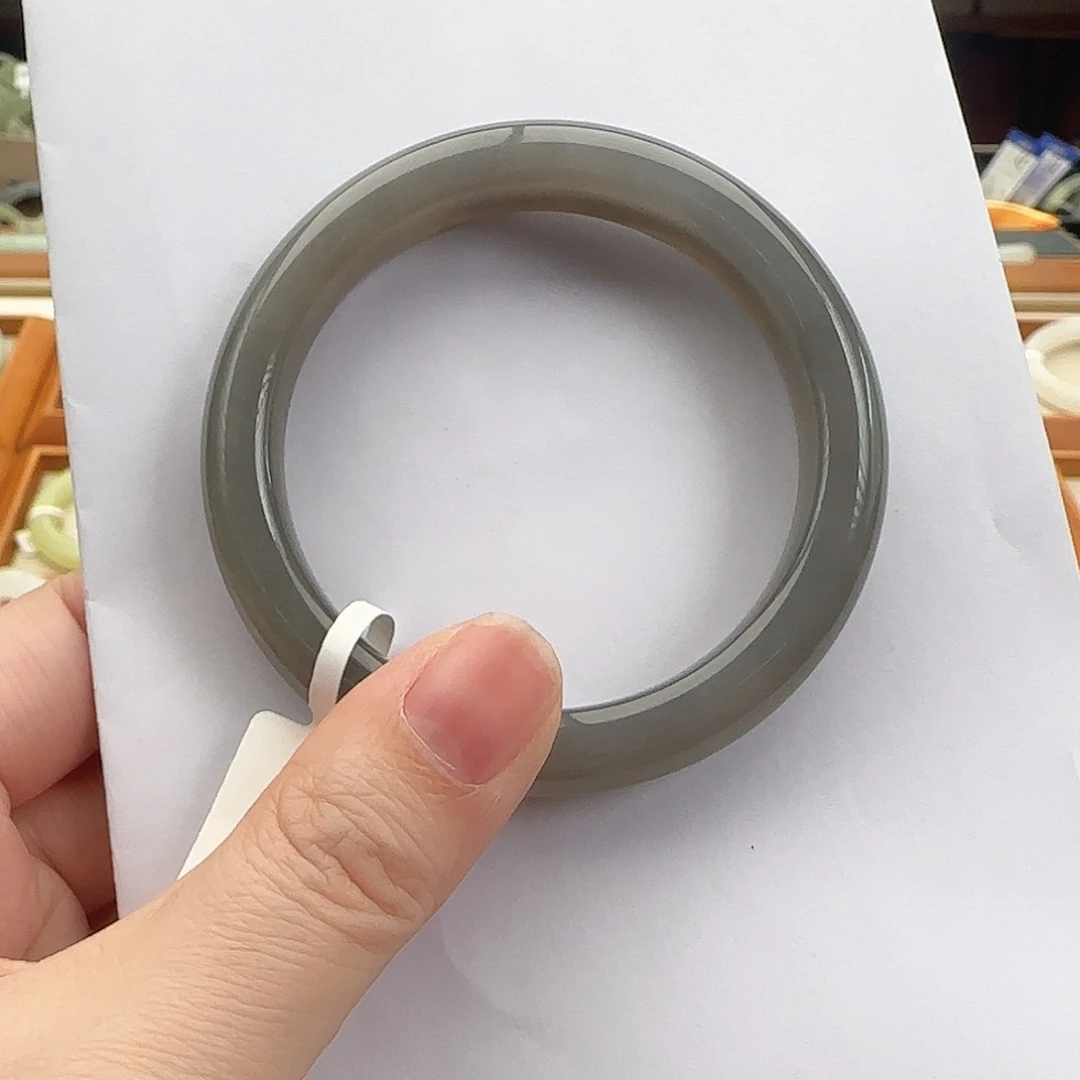 和田玉未镶嵌手镯55