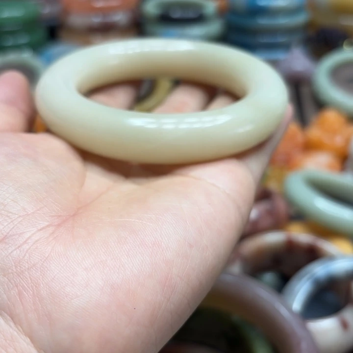 ****K石英岩玉合金颈饰