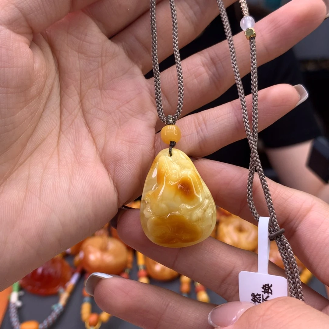 未镶嵌颈饰蜜蜡天然