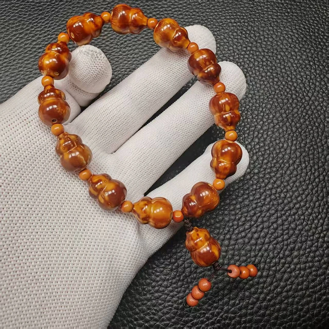 尺寸10mm左右紫金鼠雕刻葫芦一条《小鱼文玩》