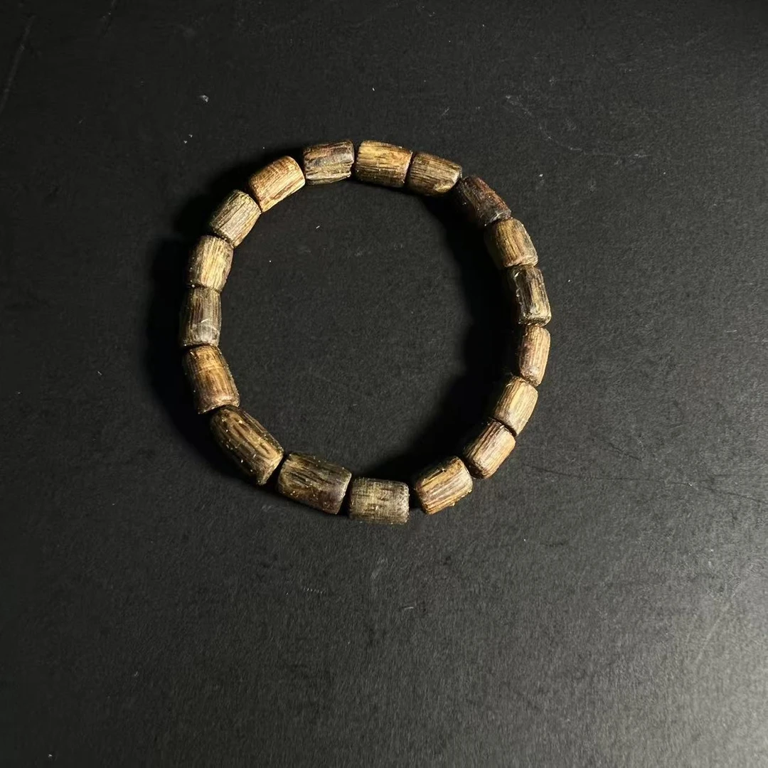 Lot2:沉香桶珠手串