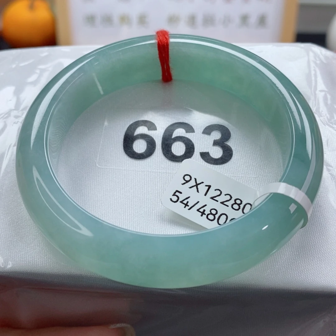 翡翠手镯未镶嵌天然A货翡翠手镯