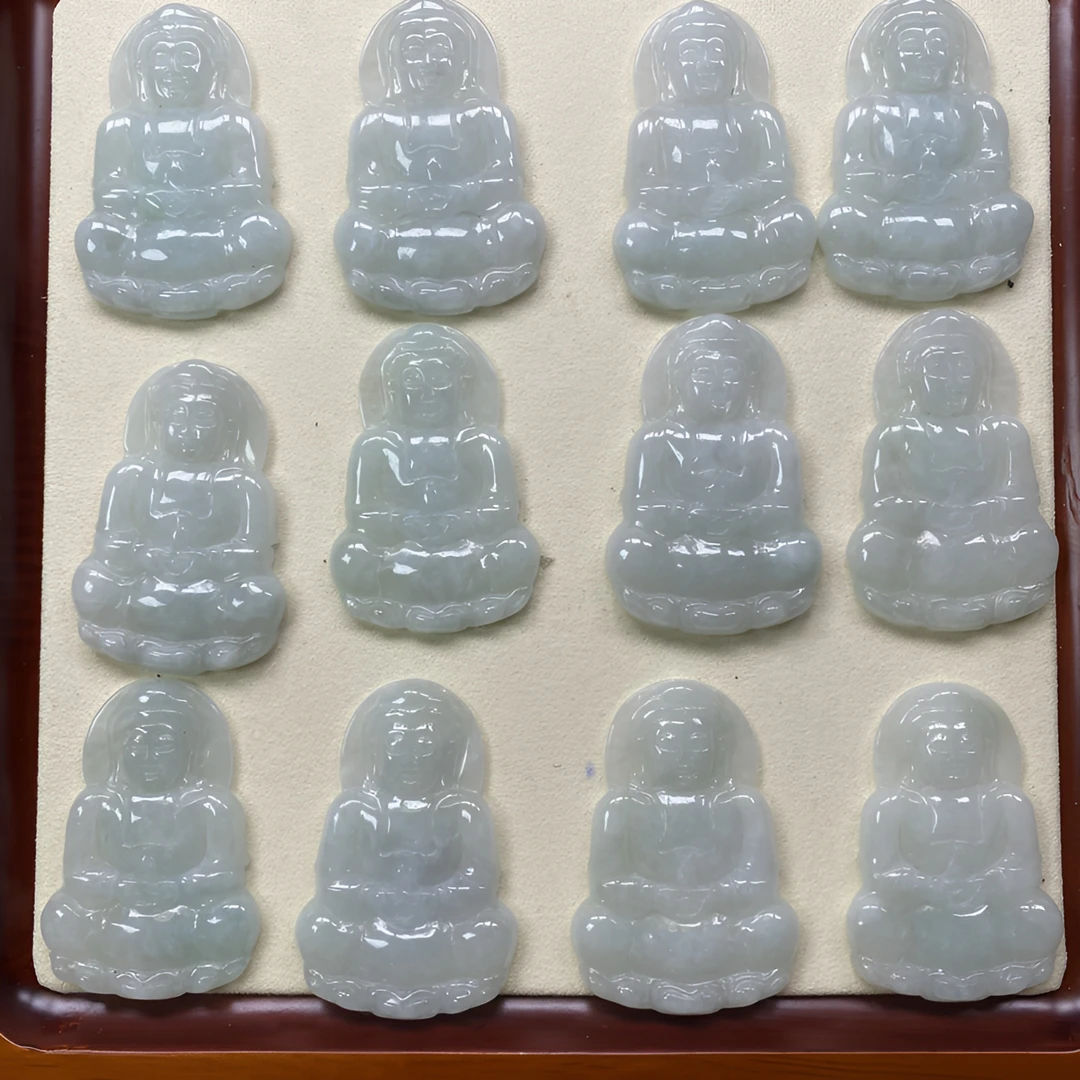 天然翡翠A货卡50+观音气质雕刻精雕