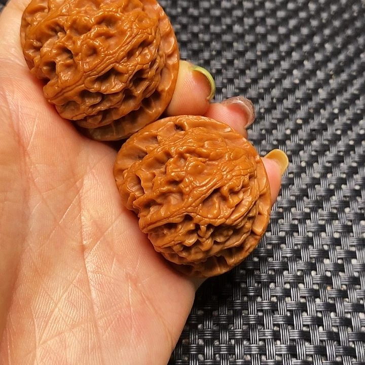 文玩核桃把件秦岭核桃
