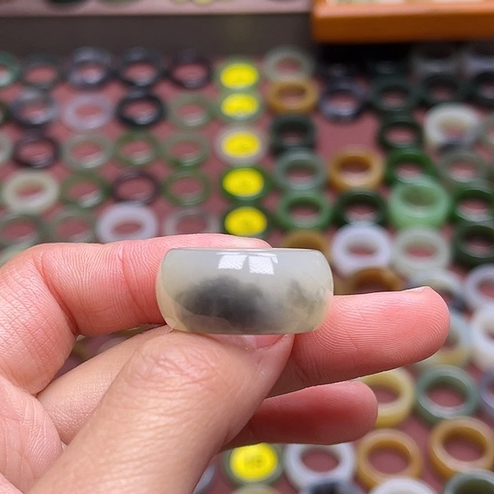 和田玉戒指未镶嵌18.8 一口墨