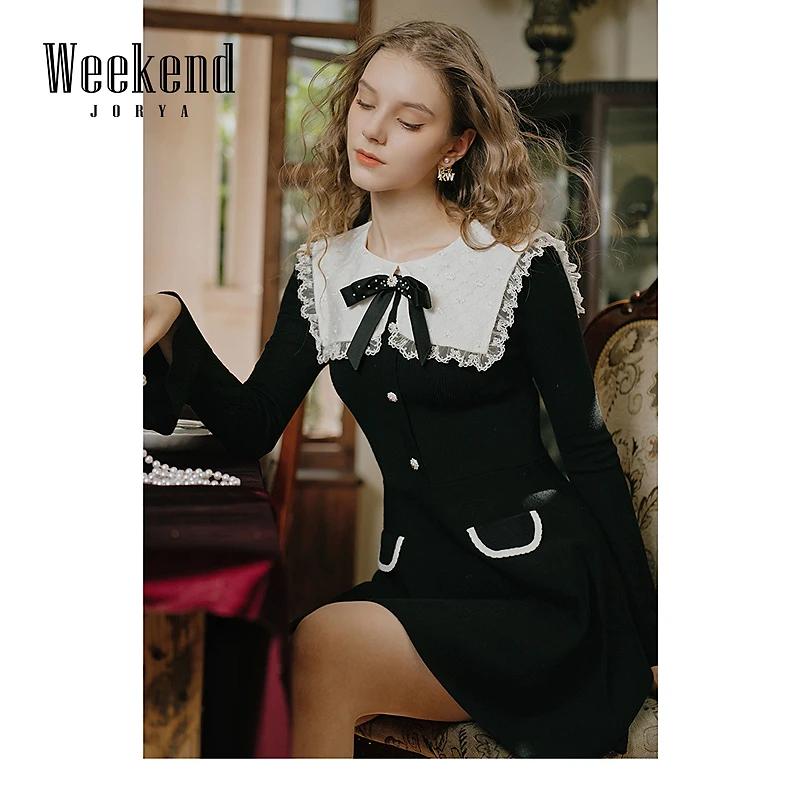 卓雅周末冬季蕾丝钩花海军领收腰针织连衣裙EJWCDM70